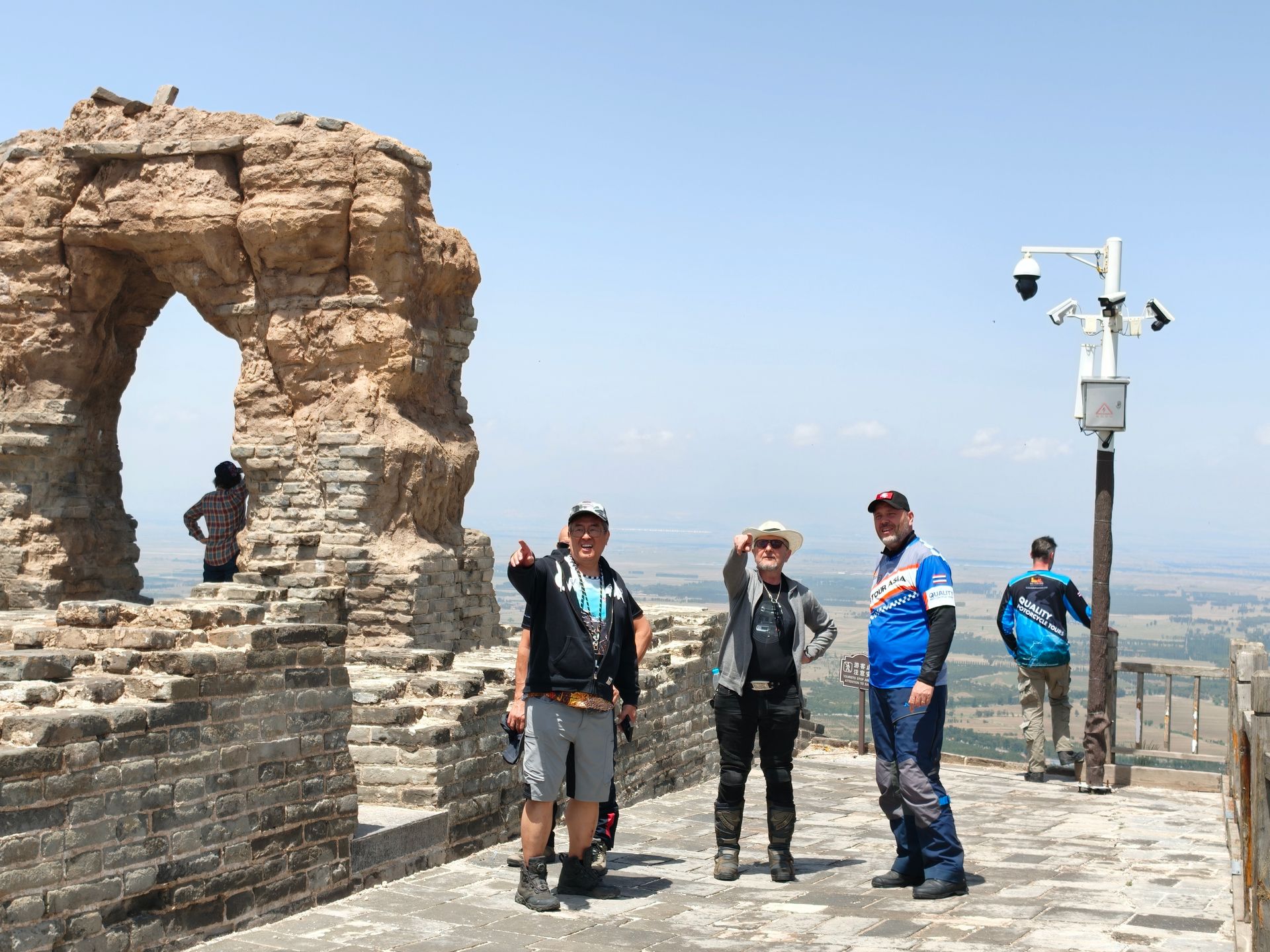 Bike Tour Asia team at China - Great Wall tour