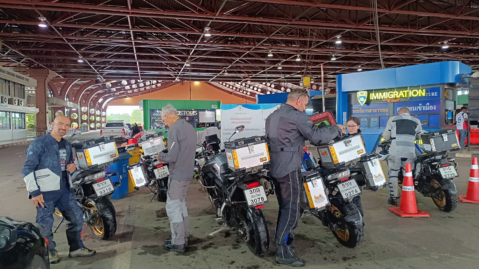 Bike tour asia -ride through laos