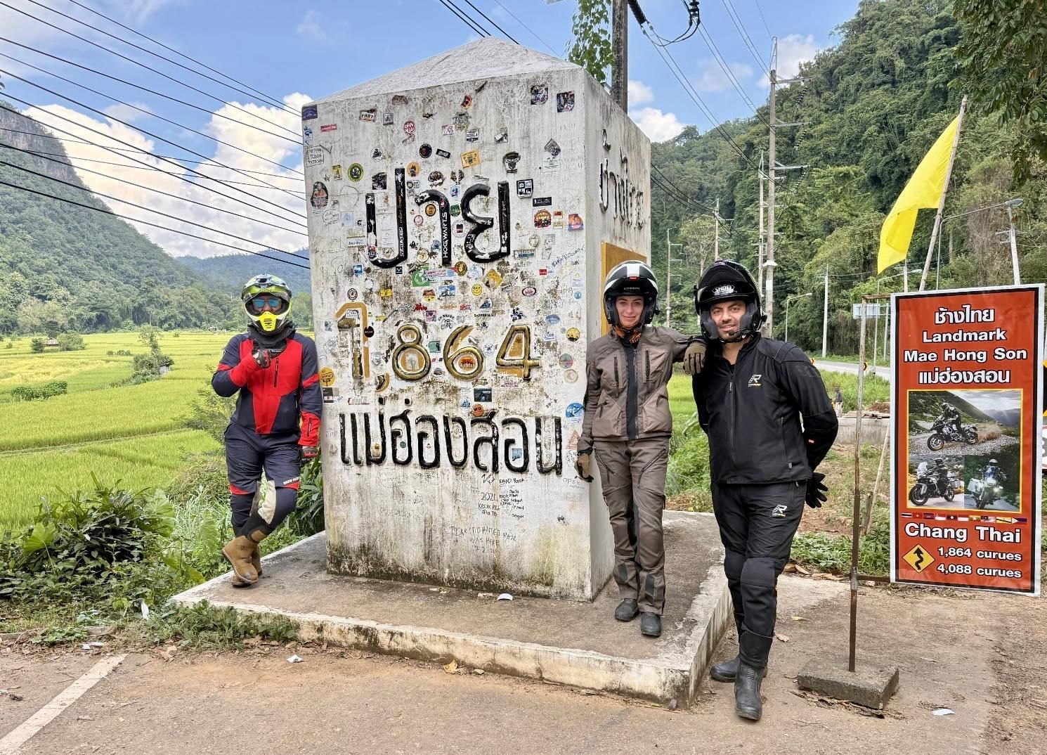 Bike Tour Asia tour at Mae Hong Son loop