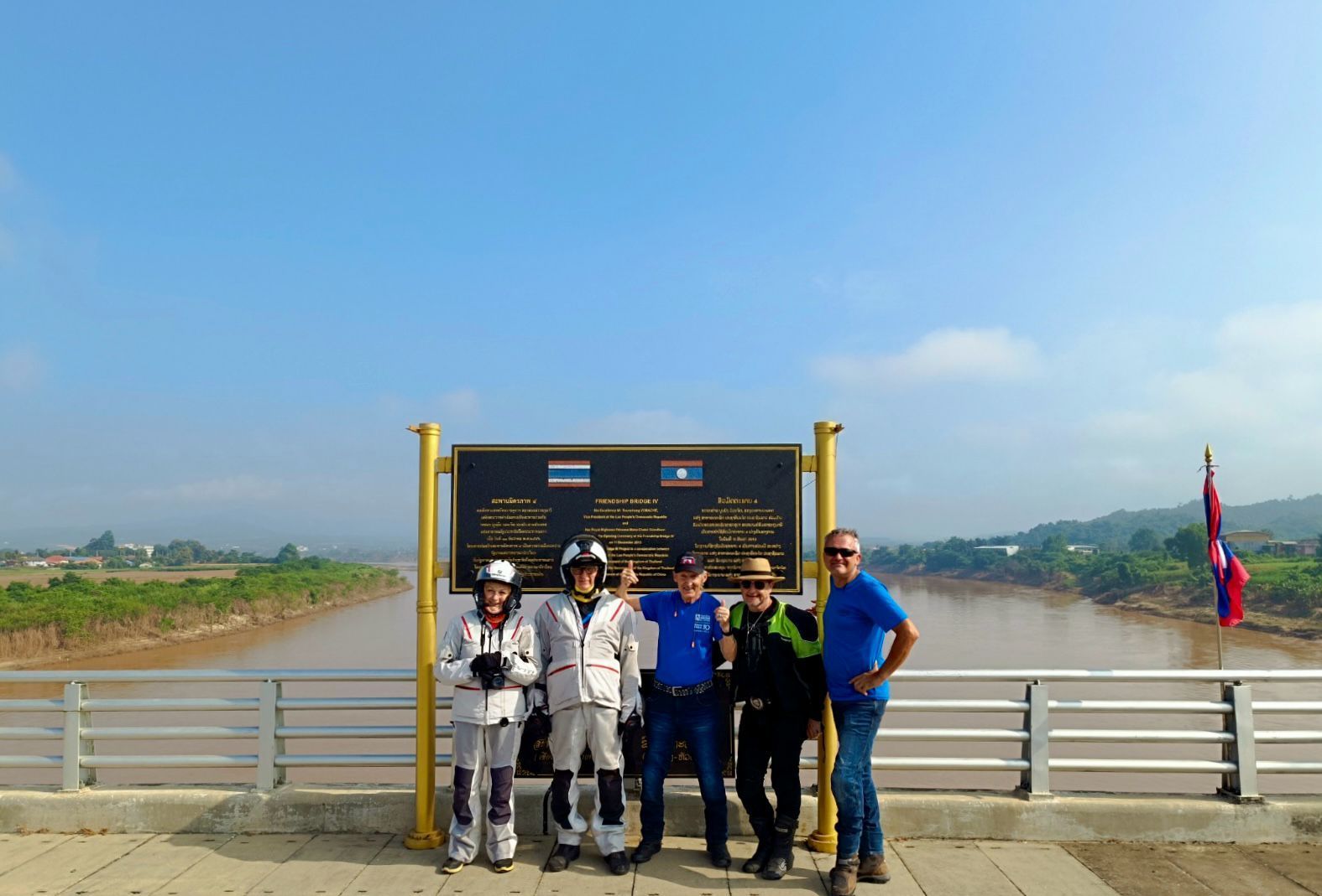 Thai - Laos border