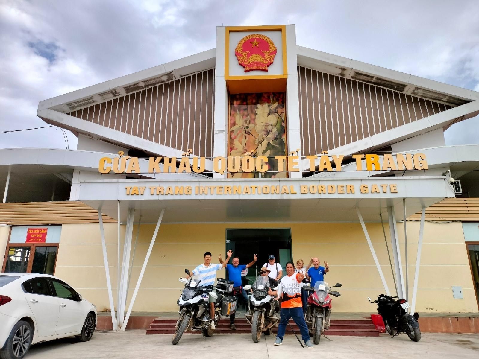 Tay Trang border