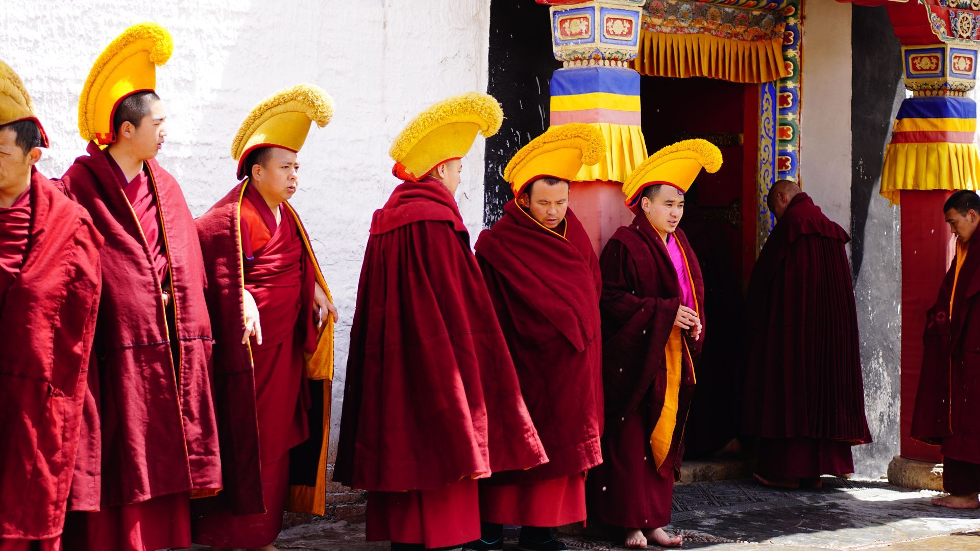 temple and monks in Labrang