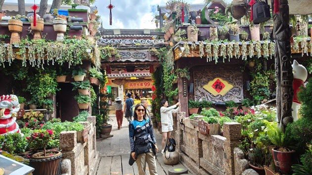 A lady in the Chinese old town,  Lijiang 