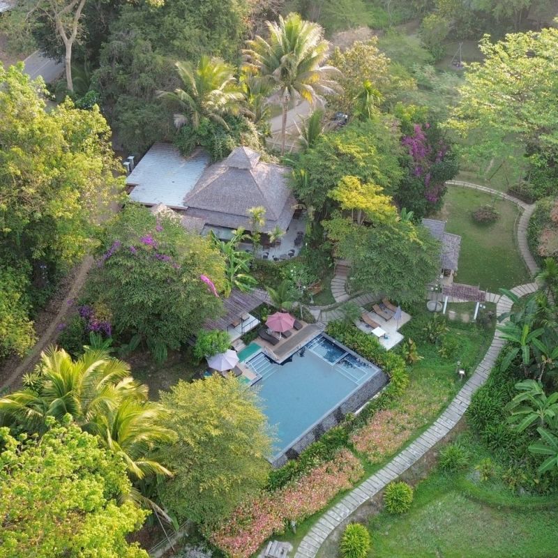 tropical-boutique-resort-pool-northern-thailand