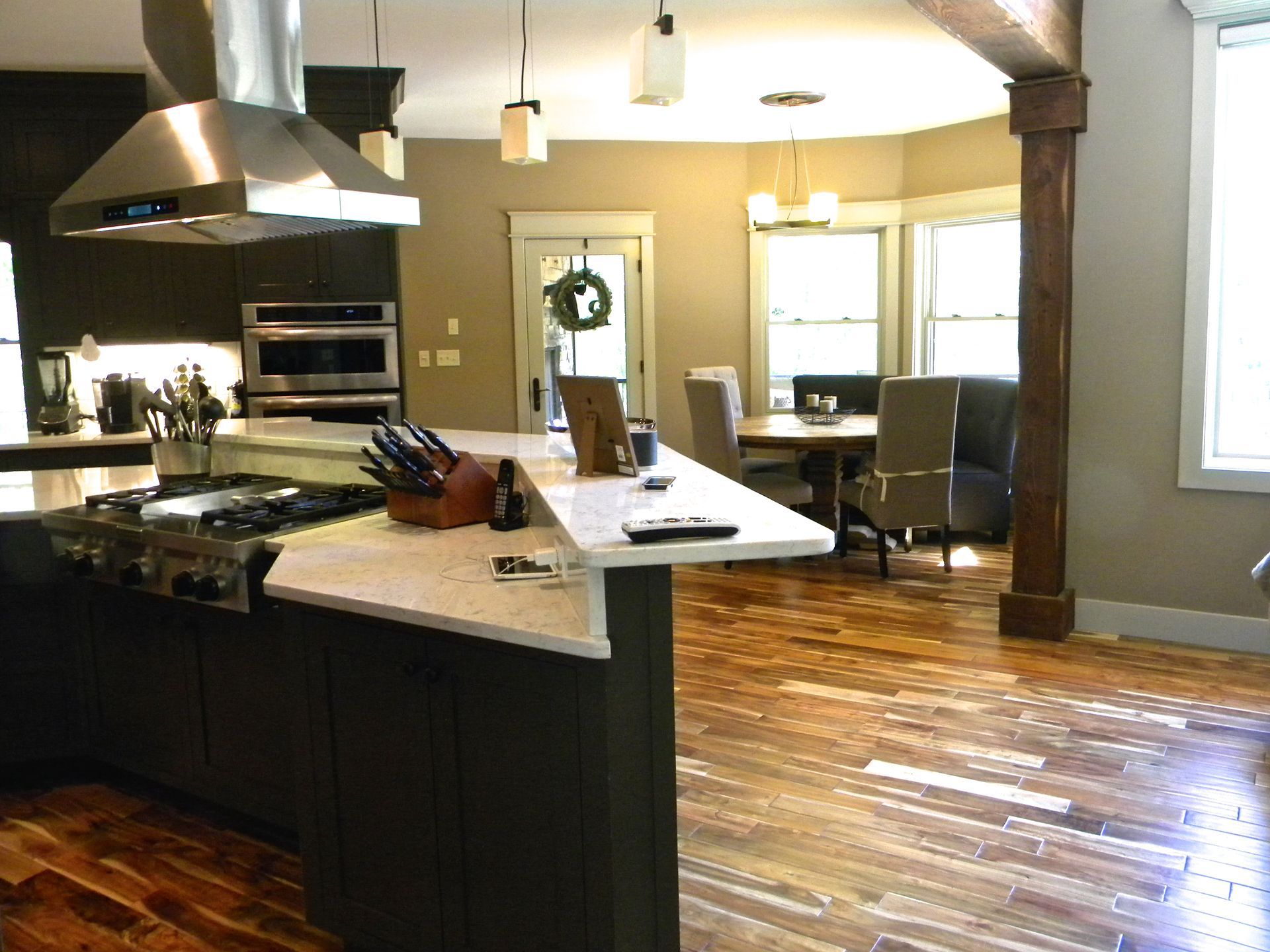 Your Kitchen & Living Room Can Blend Together Seamlessly With Design Built Homes in Columbia, MO.