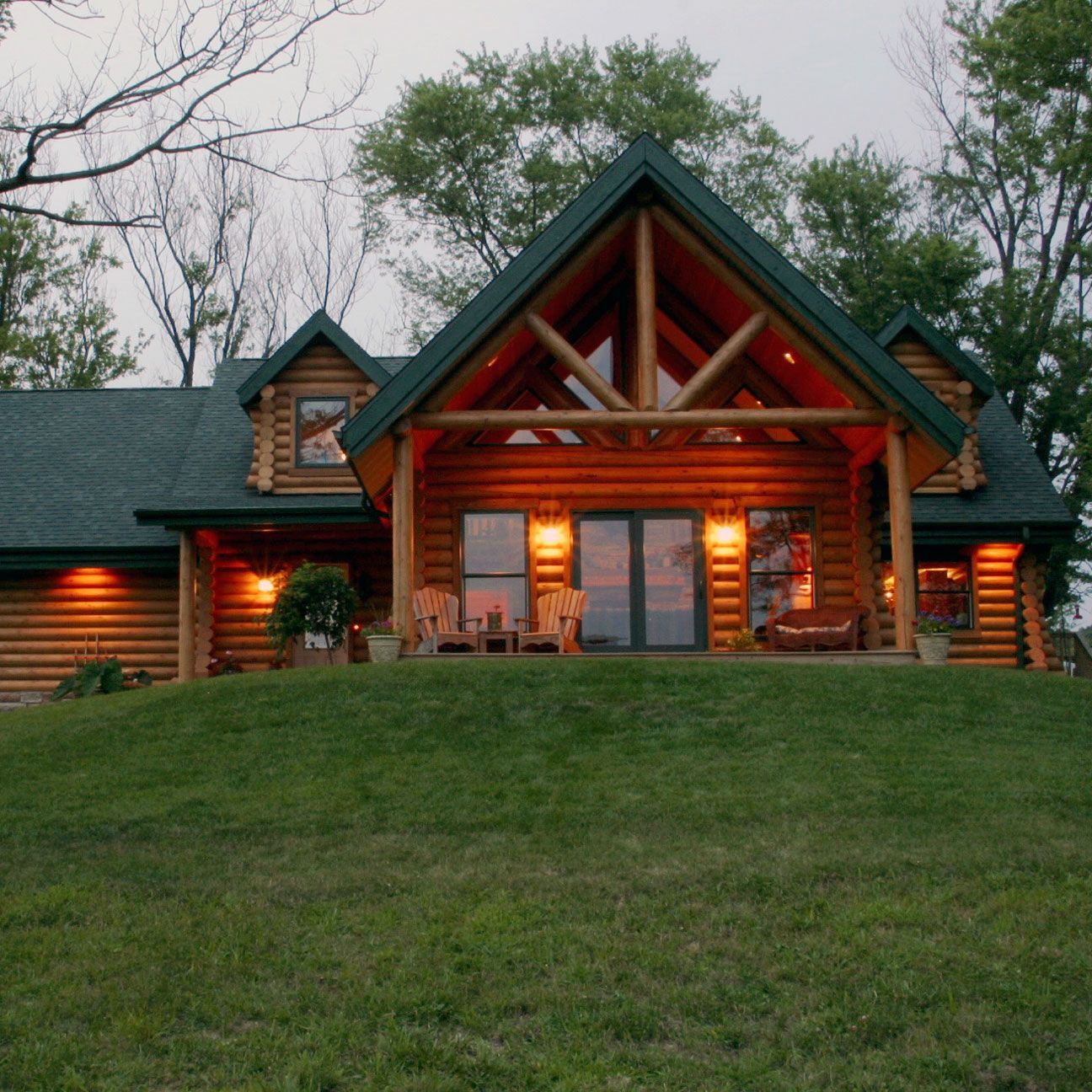 Looking for a Log Home Builder in Columbia, MO? Look No Further Than Design Built Homes.