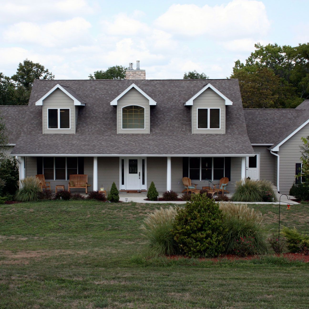 Front Yard View of a Mid-Missouri Home By Design Built Homes.