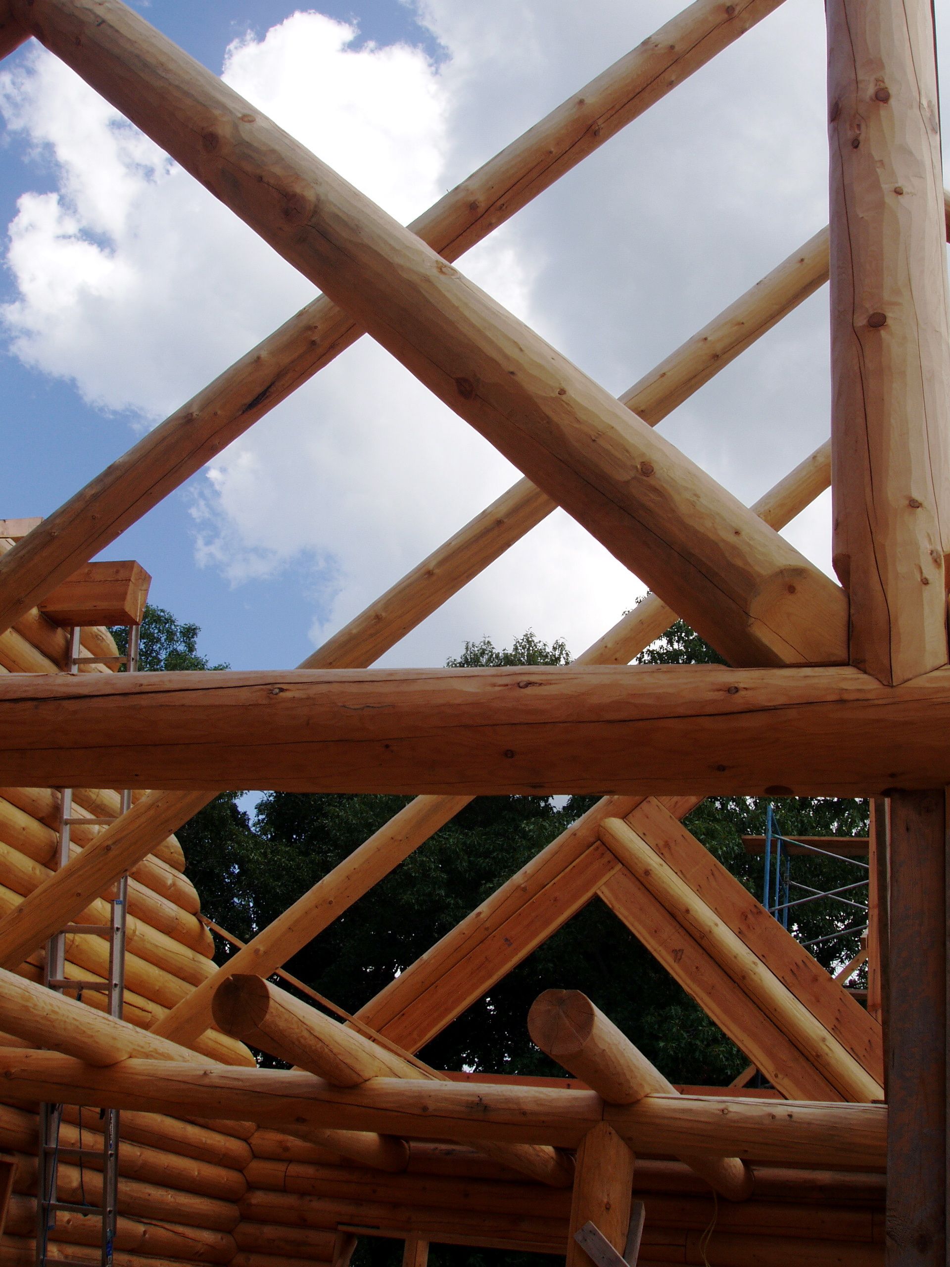 Closeup of Log Framing for a New Home in Mid-Missouri Built By Design Built Homes.