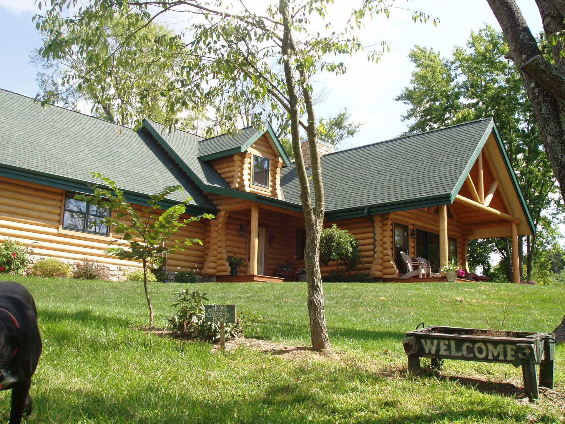 Set Foot in a Gorgeous New Log Home When You Build With Design Built Homes in Mid-Missouri. 