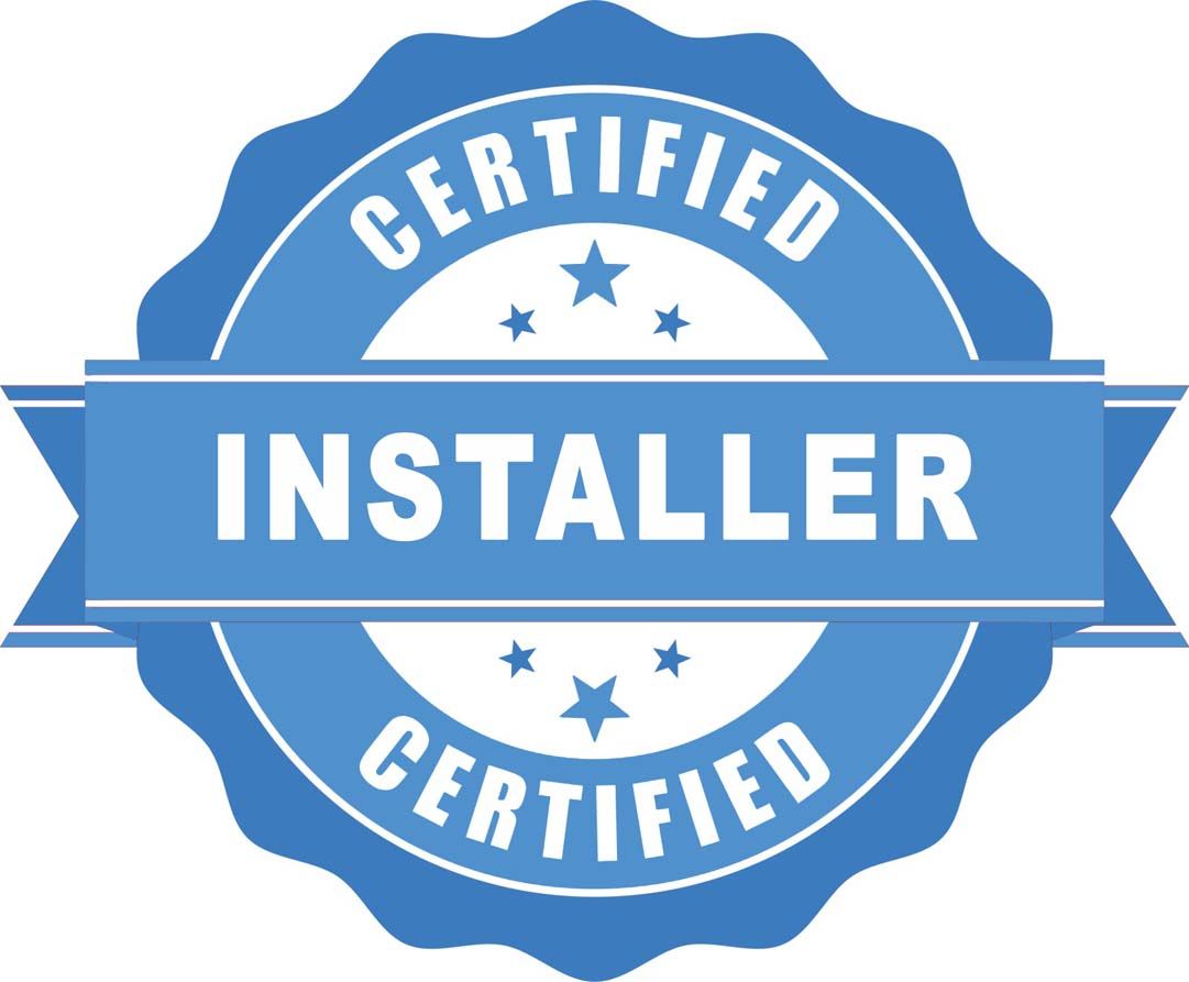 A blue seal that says certified installer on it