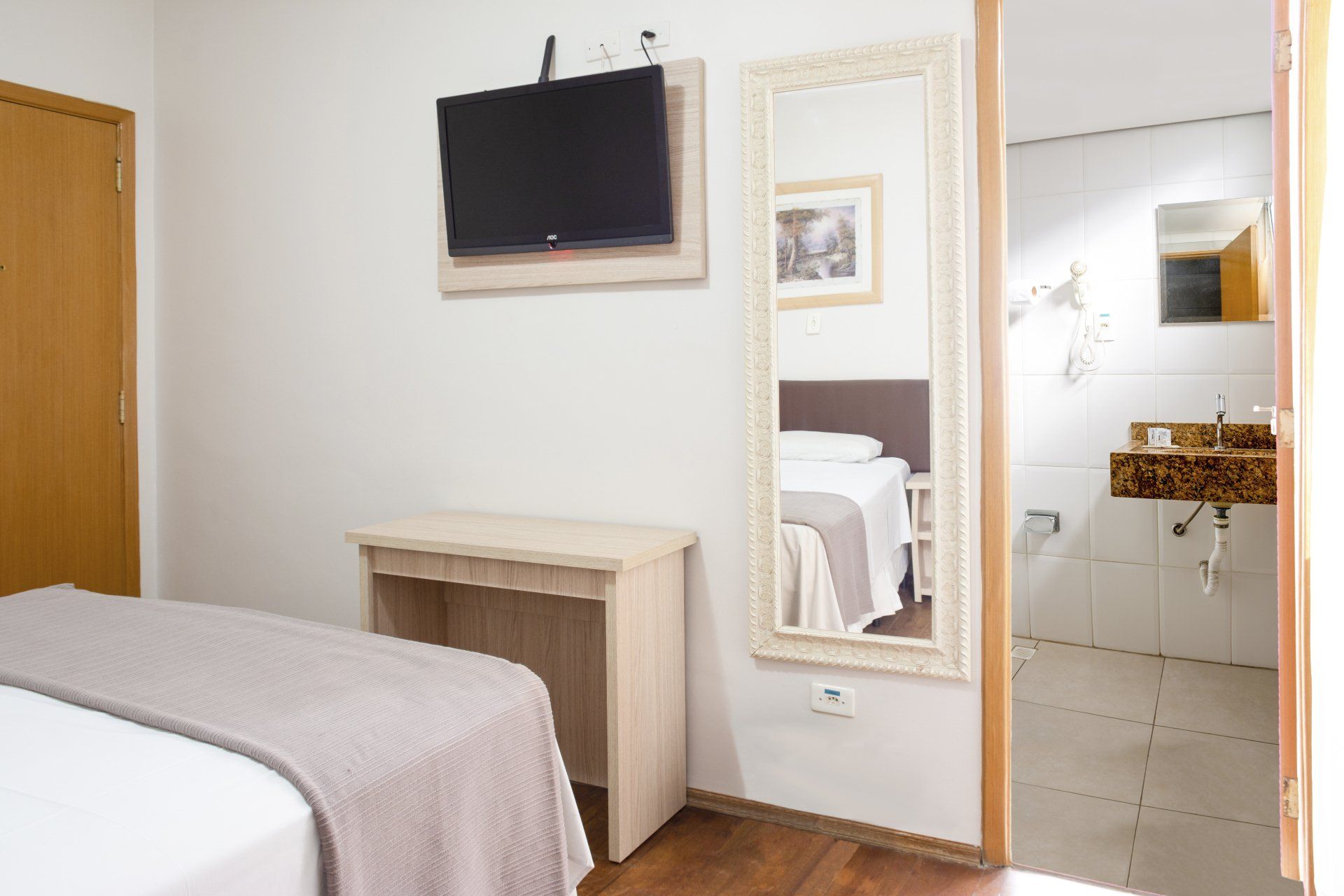 Acomodações – Fênix Hotel Bom Retiro