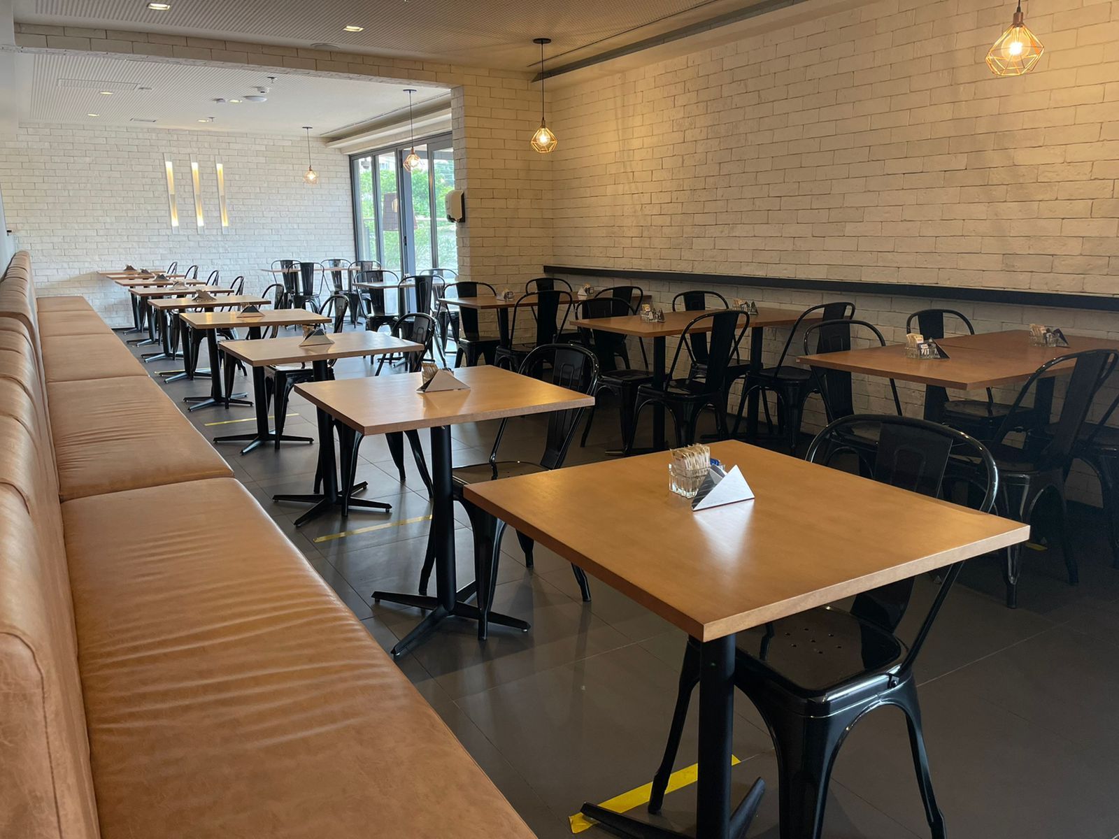 GOLDEN TOWER EXPRESS BERRINI