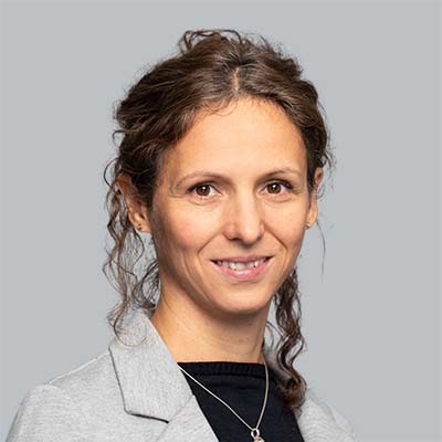 Dr. Anja Zeising
