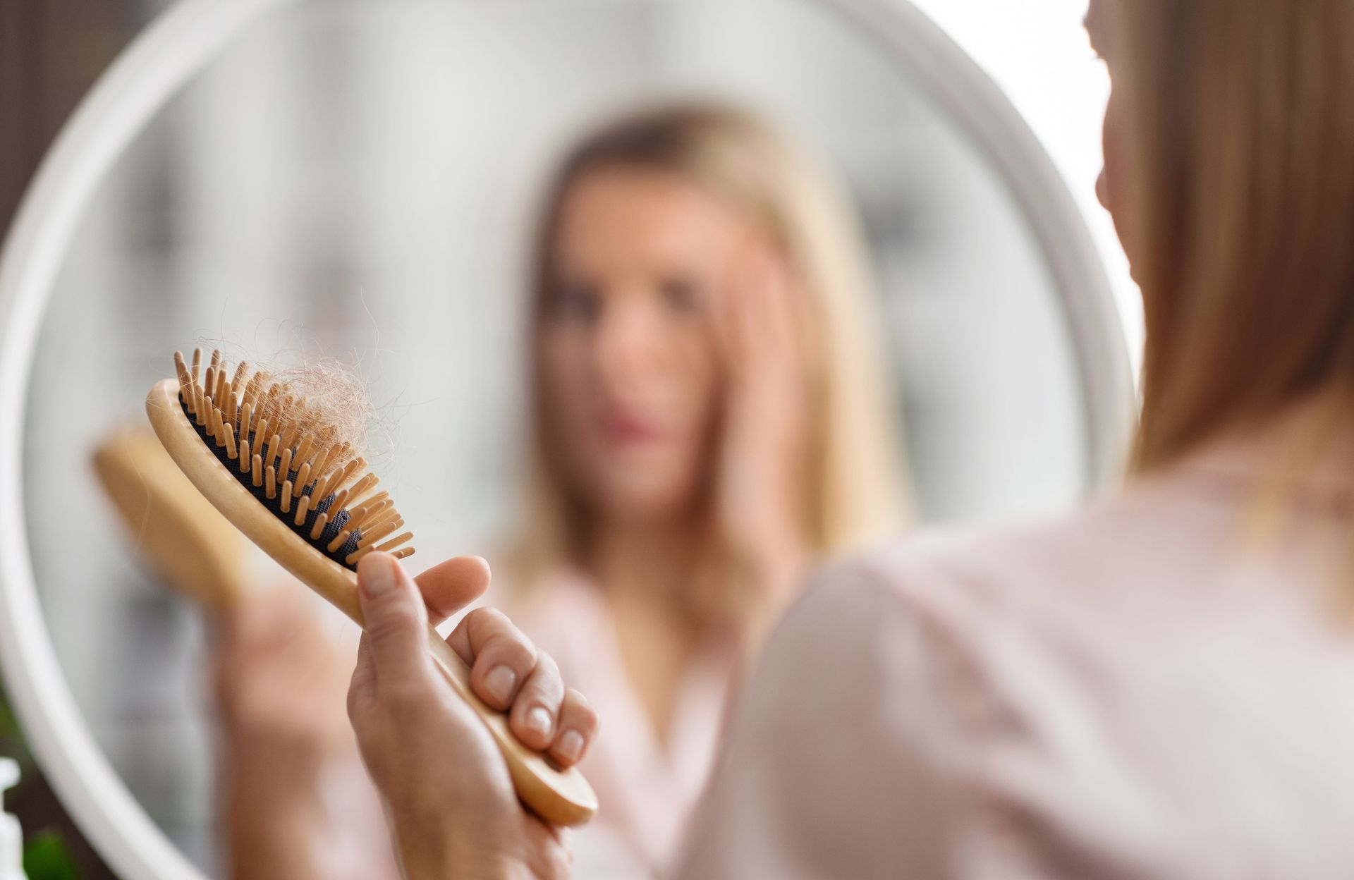 queda de cabelo qual médico procurar