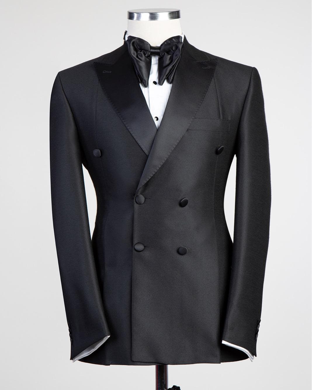 Vivati Clothing - Tuxedos and Suits for comfort and style.