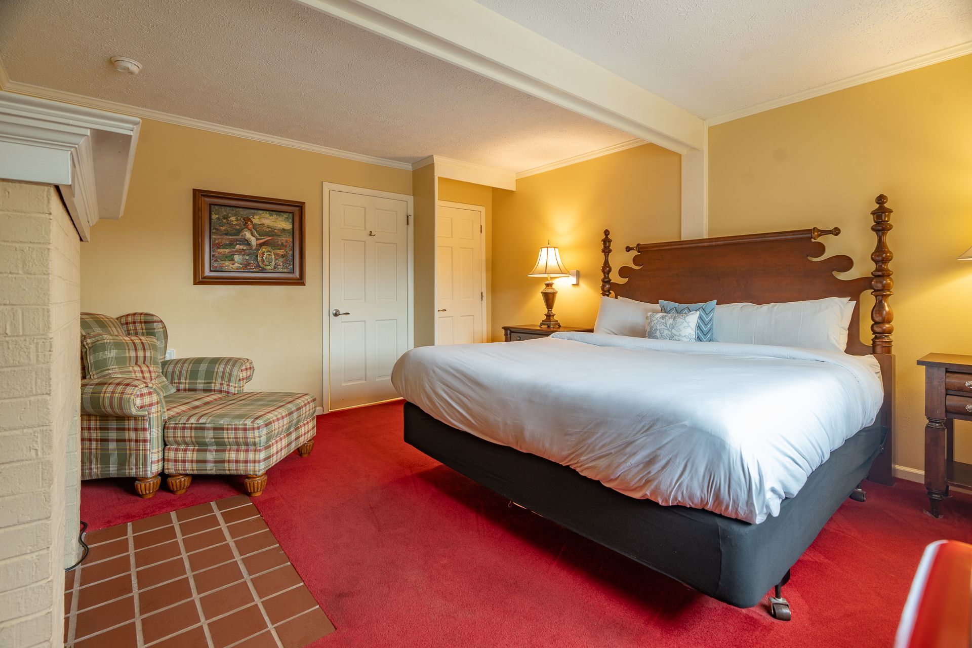 Ridgeway Inn - Room 121 