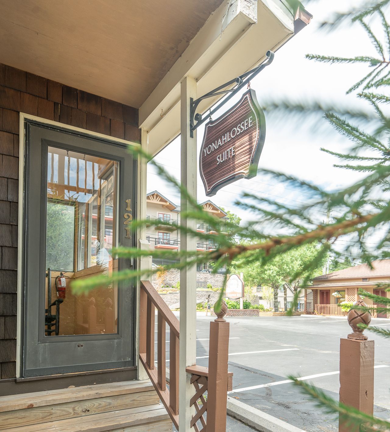 Ridgeway Inn - Room 121 - Entrance