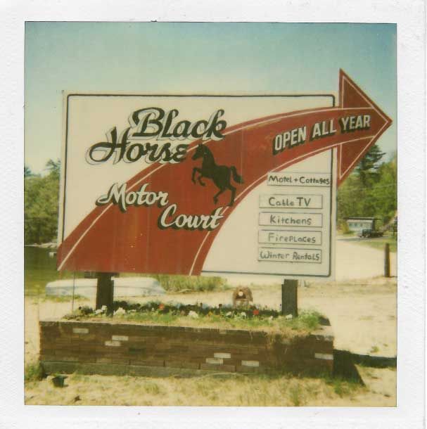 The black horse motor court is open all year