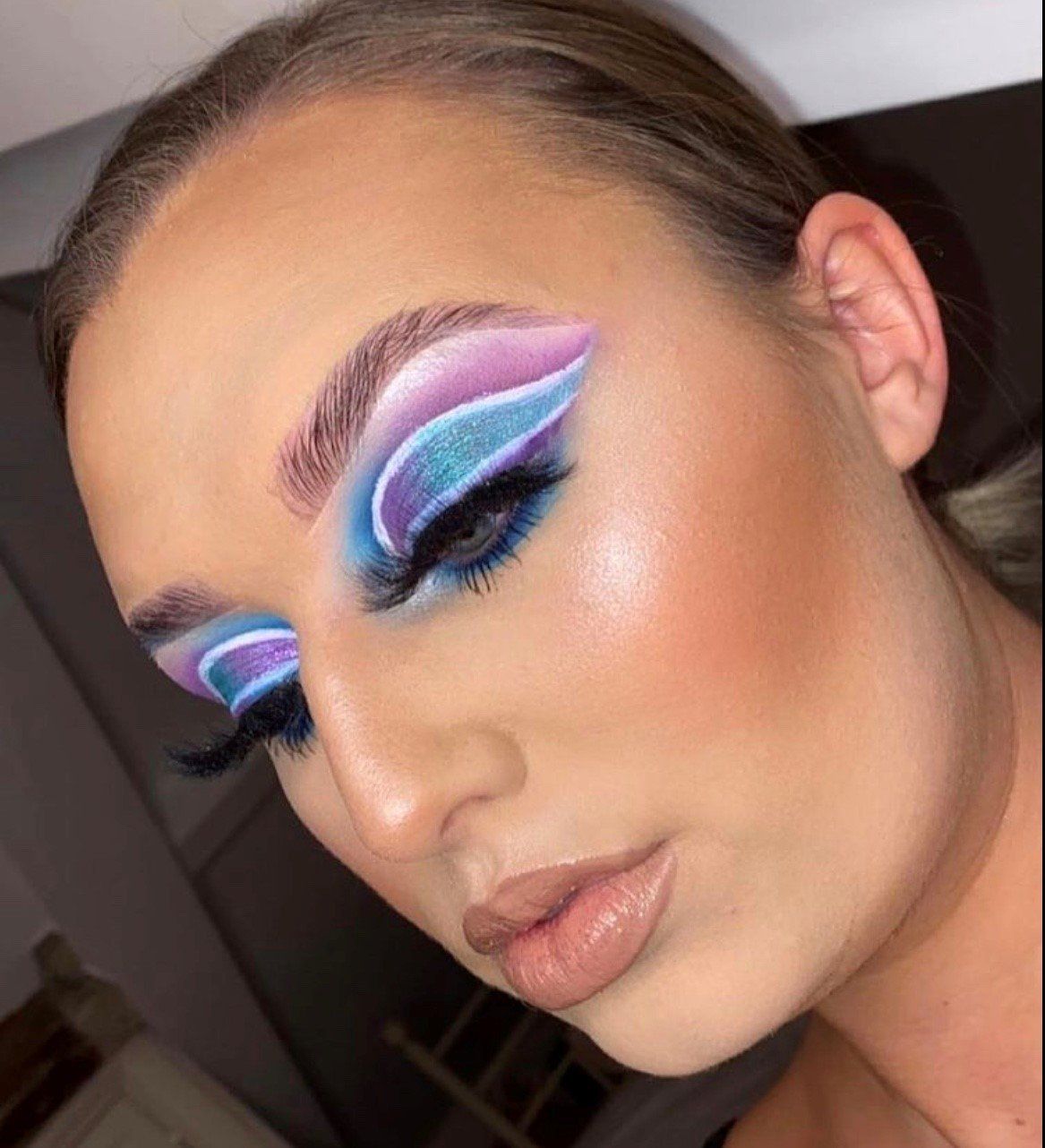 Side-by-side before and after HD brows, February 2020.