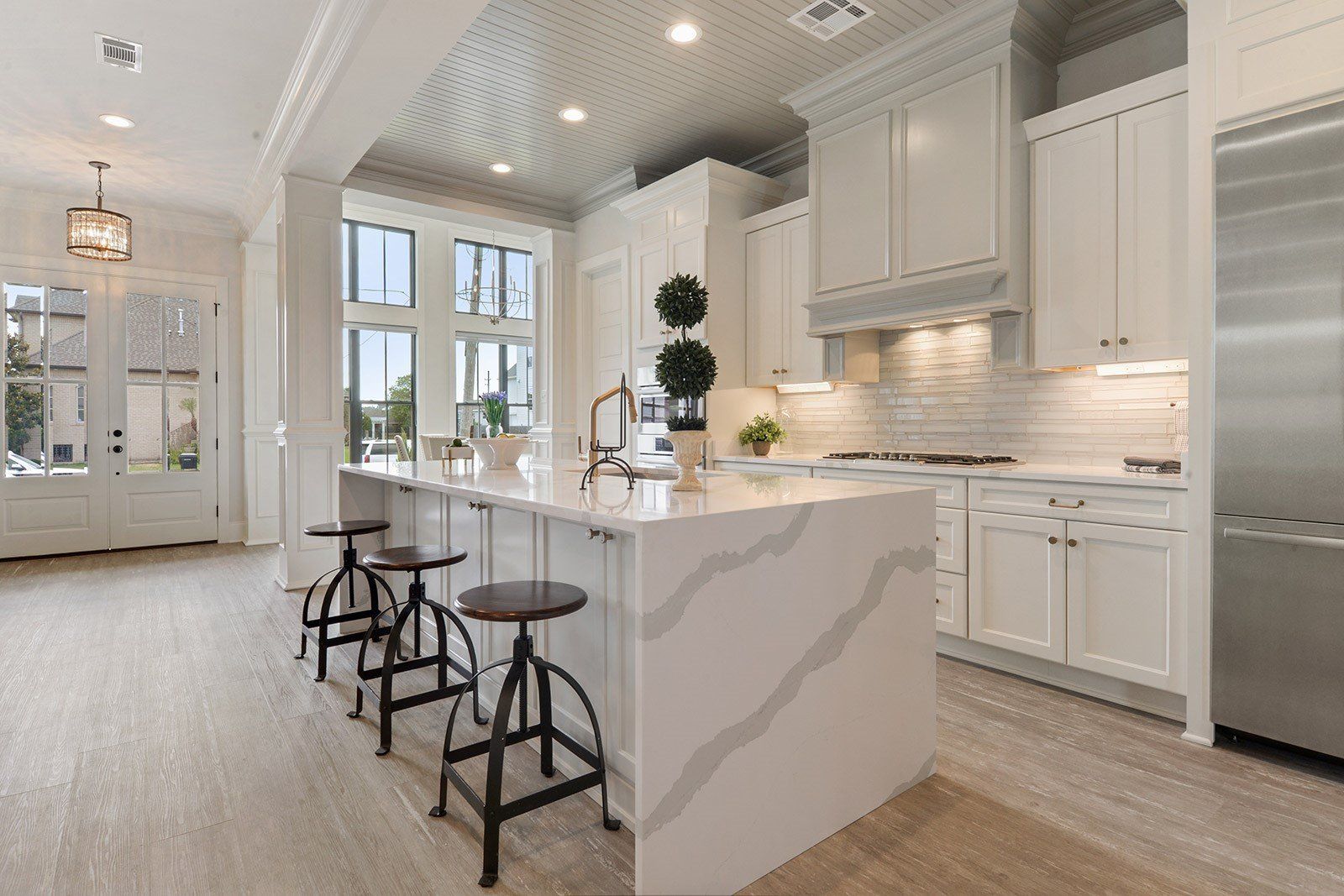Kitchen counter with stools