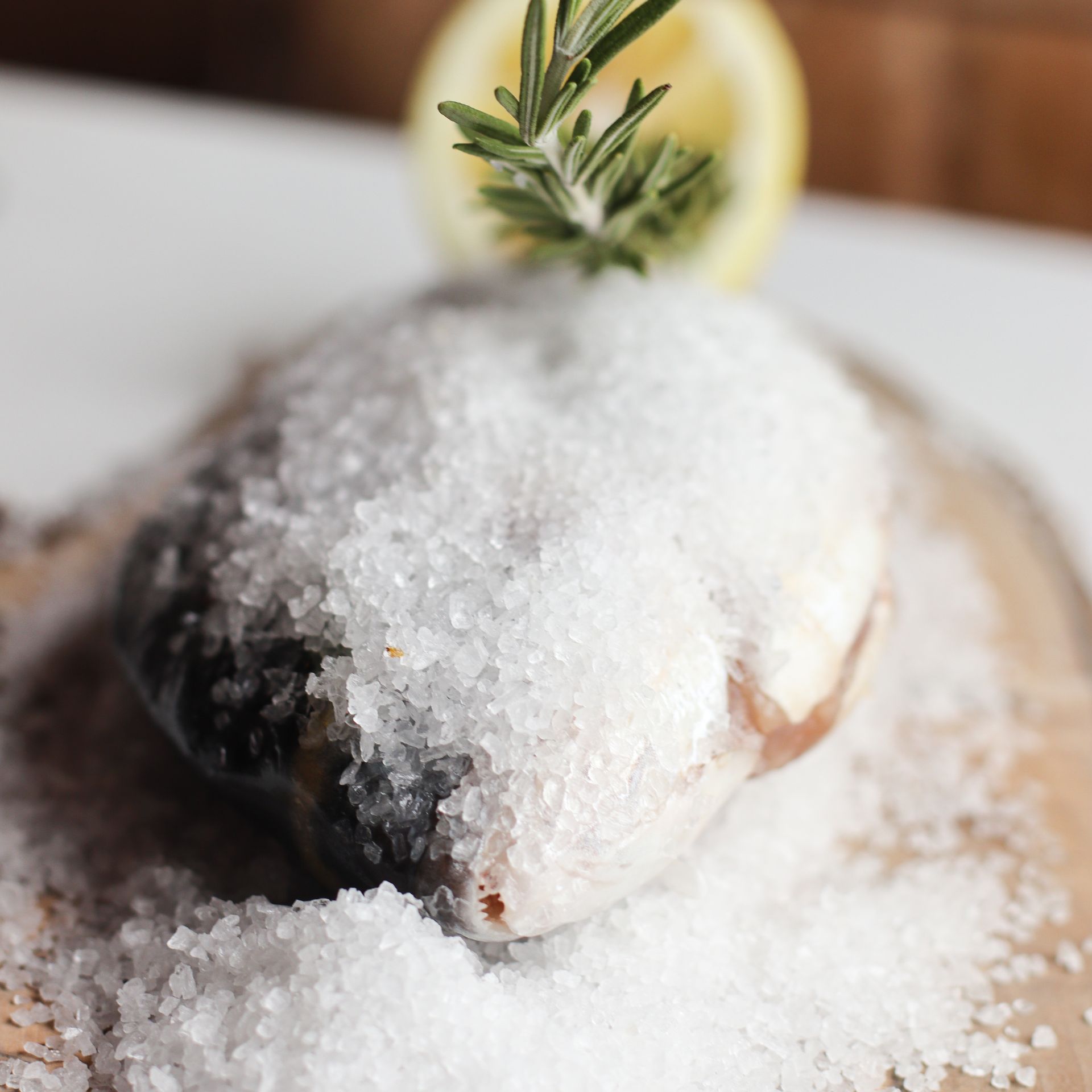 Pop Up Sablon sea bass in salty crust