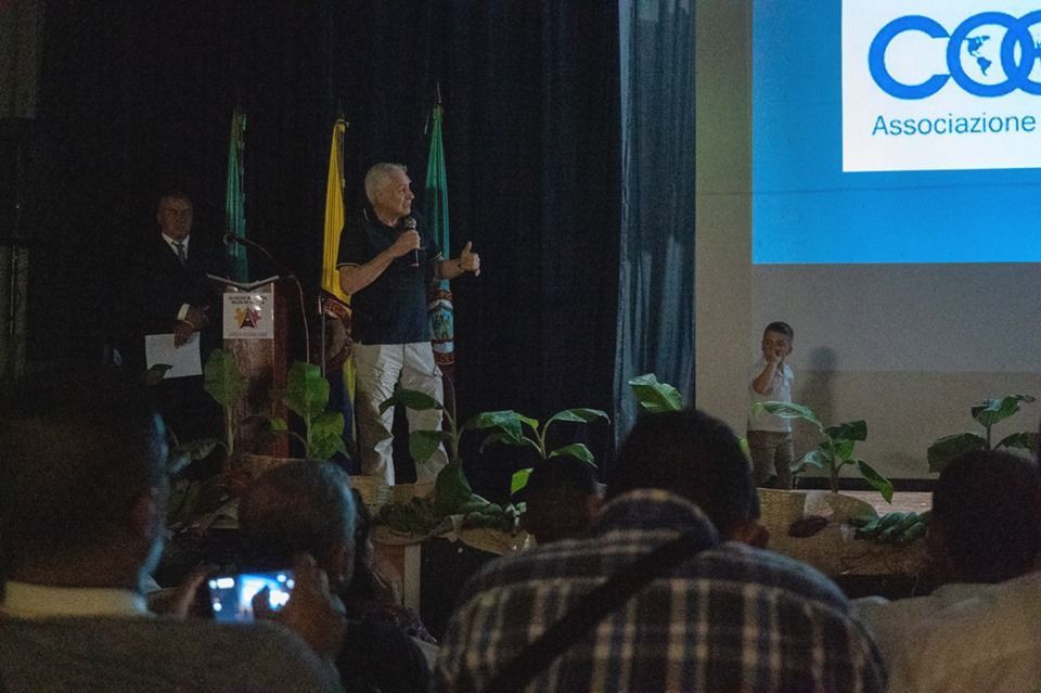 Relazione “Ambiente e Sviluppo Sostenibile” - Convegno “Dia de la Asociatividad” a Belen de Umbria - Risaralda - Colombia, 27 maggio 2019