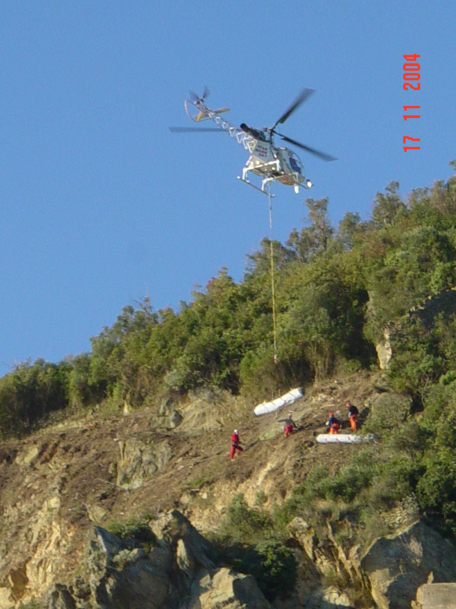Posa reti frana Chiariventi a monte della galleria paramassi - Noli - Savona