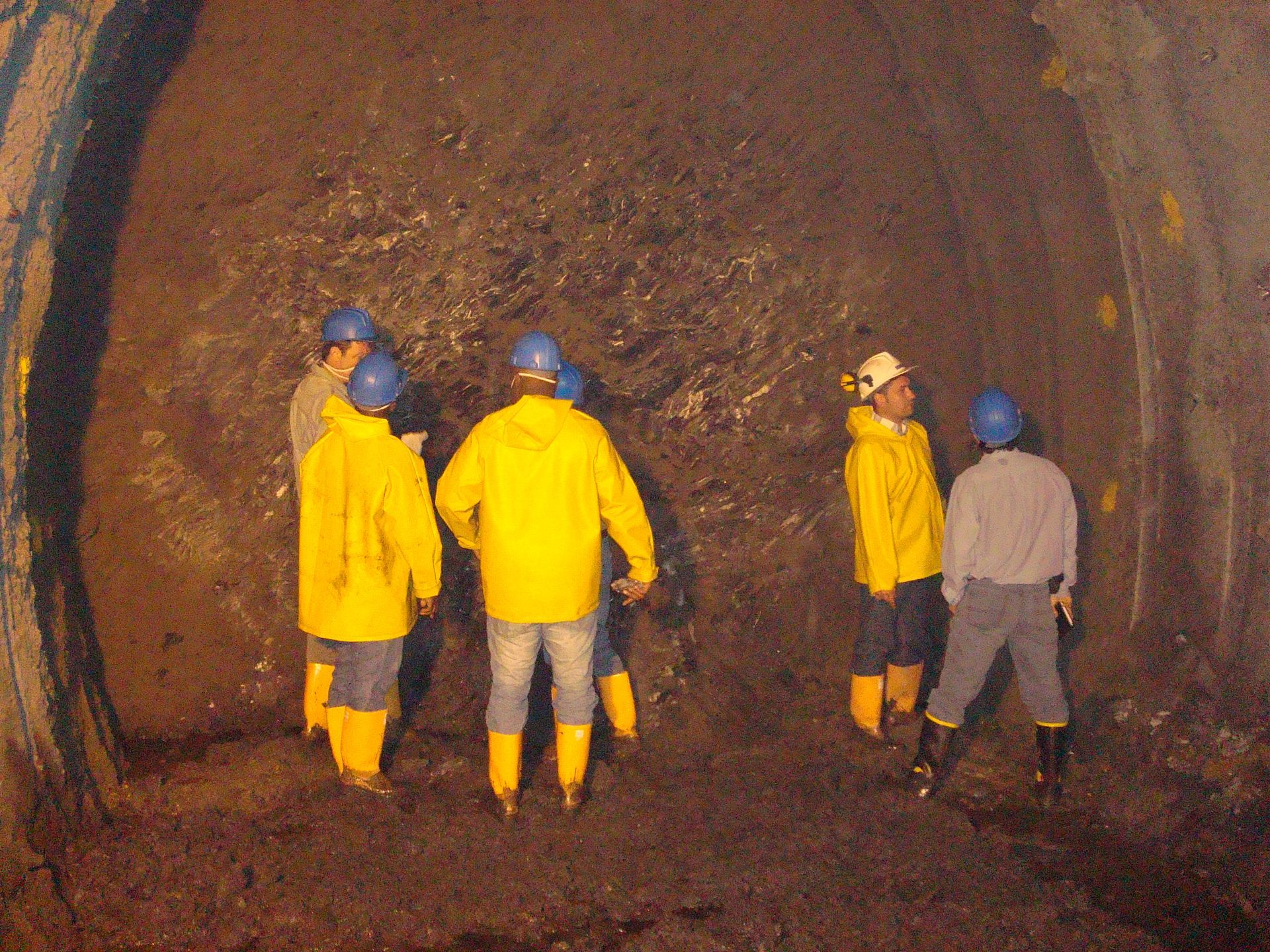 Lavori per la realizzazione del Tunnel del Quindio - Colombia