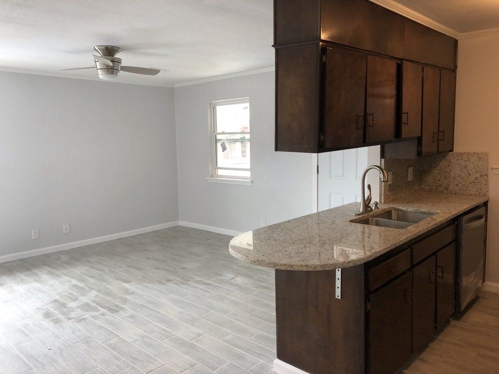 Summerwood 2 Bed - kitchen and living room