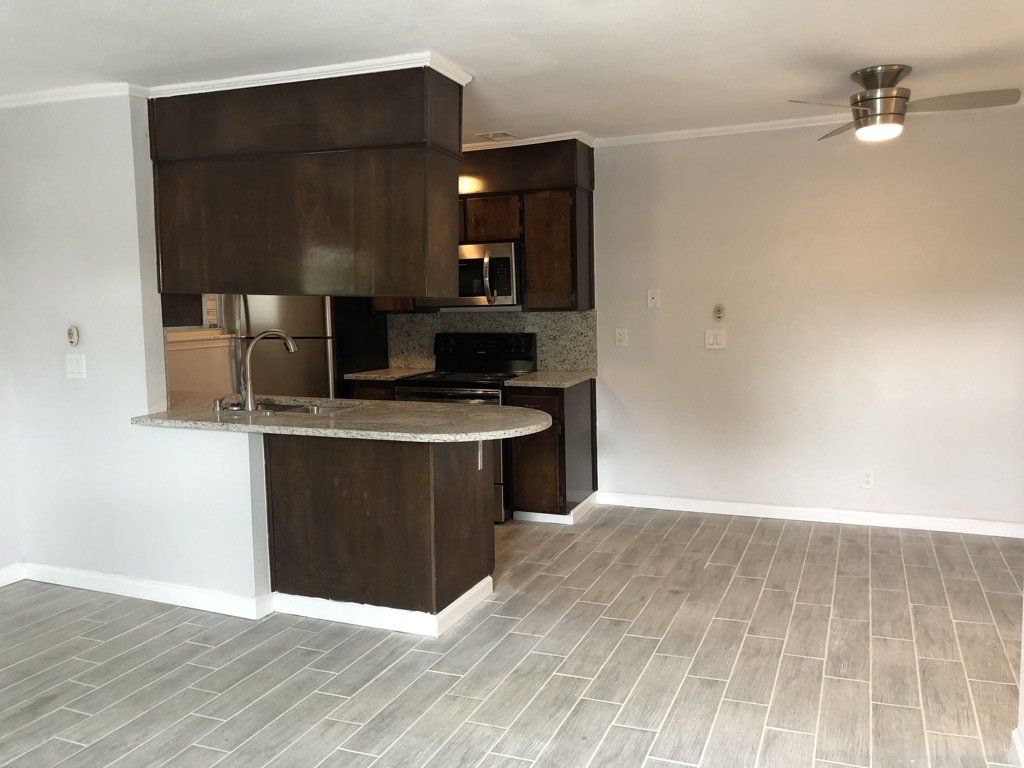 Summerwood 2 Bed - kitchen and living room