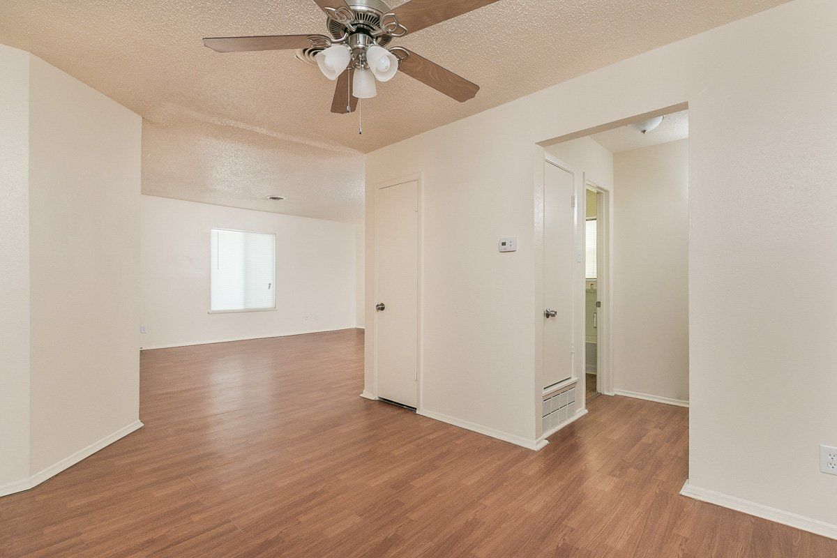 Greenbriar Apartments Unit 2712-6 Model Interior | Transpacific Enterprise