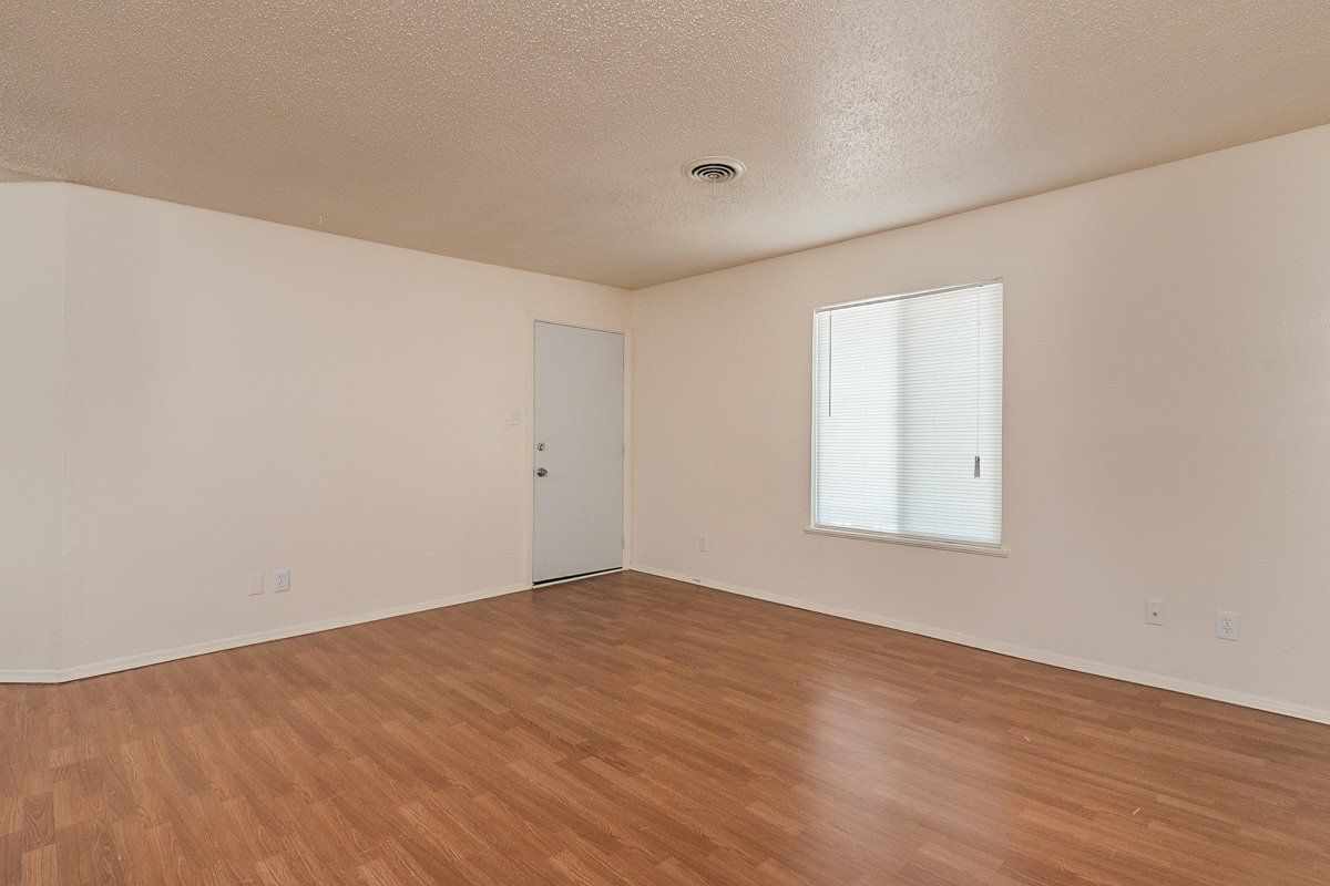 Greenbriar Apartments Unit 2712-6 Model Interior | Transpacific Enterprise