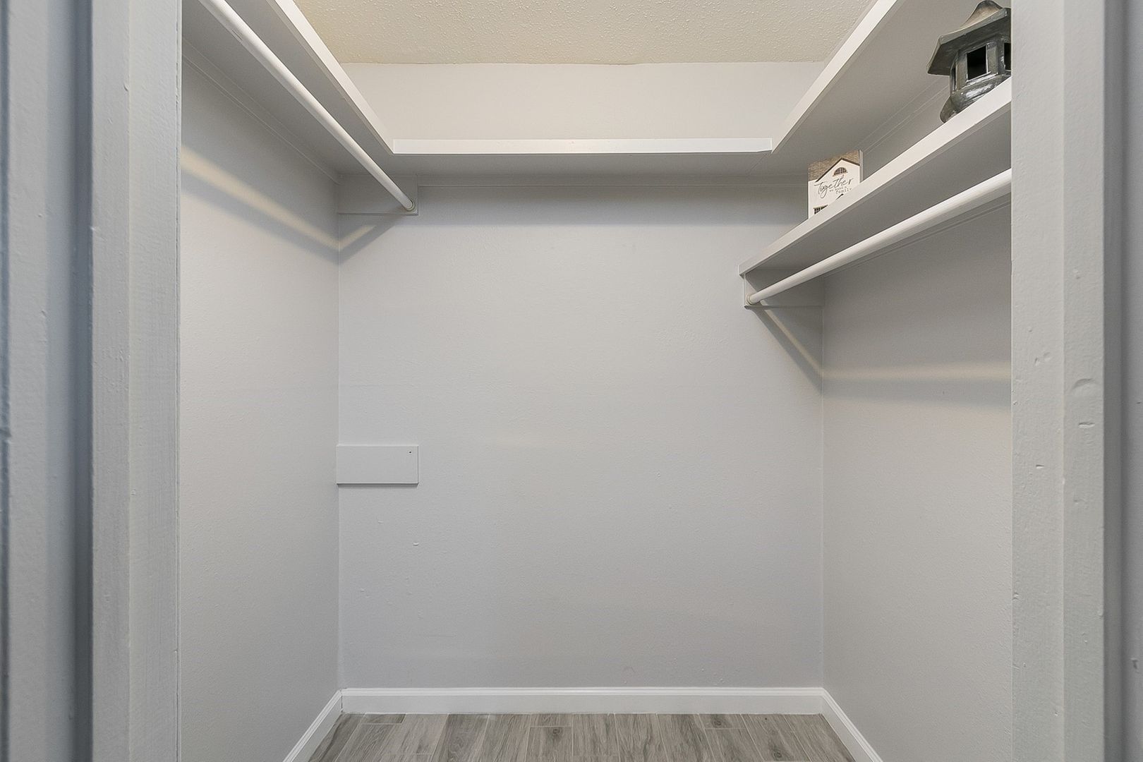 Summerwood 2 Bed - Walk in Closet