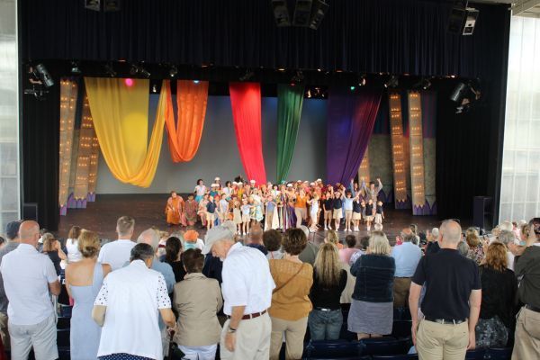 Curtain call during the Box Office Benefit at RVC Starlight Theatre