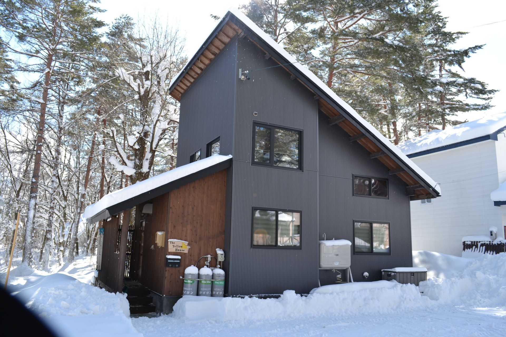 self-contained chalet in Hakuba