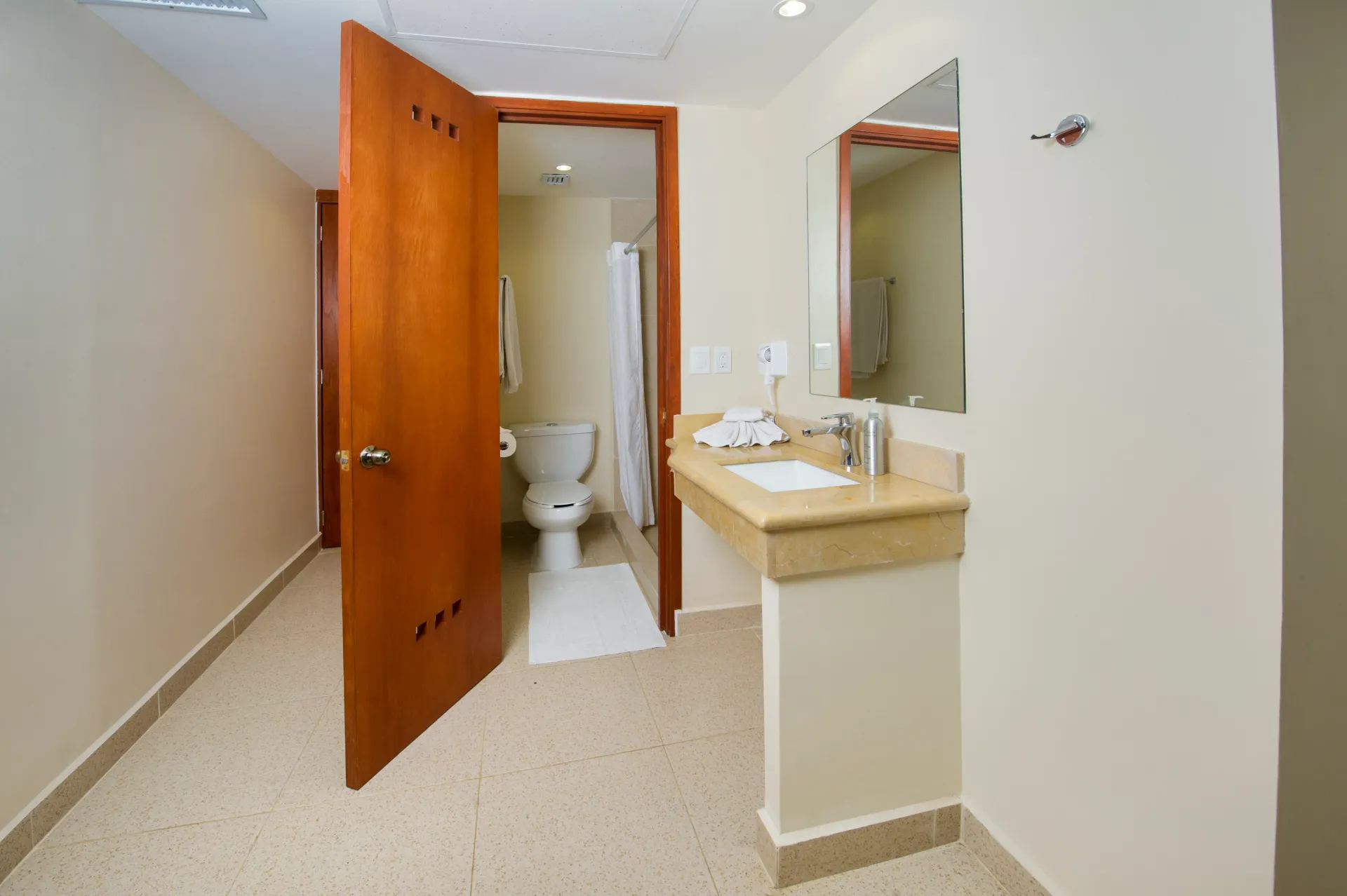 dog friendly hotel Acapulco