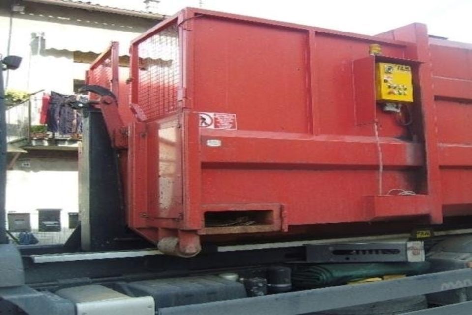 parco automezzi di GNS Recuperi in provincia di Como