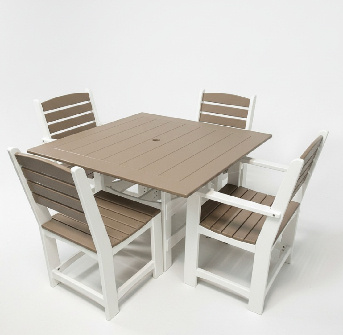 Ex: Square with Cafe Arm/Armless Chairs