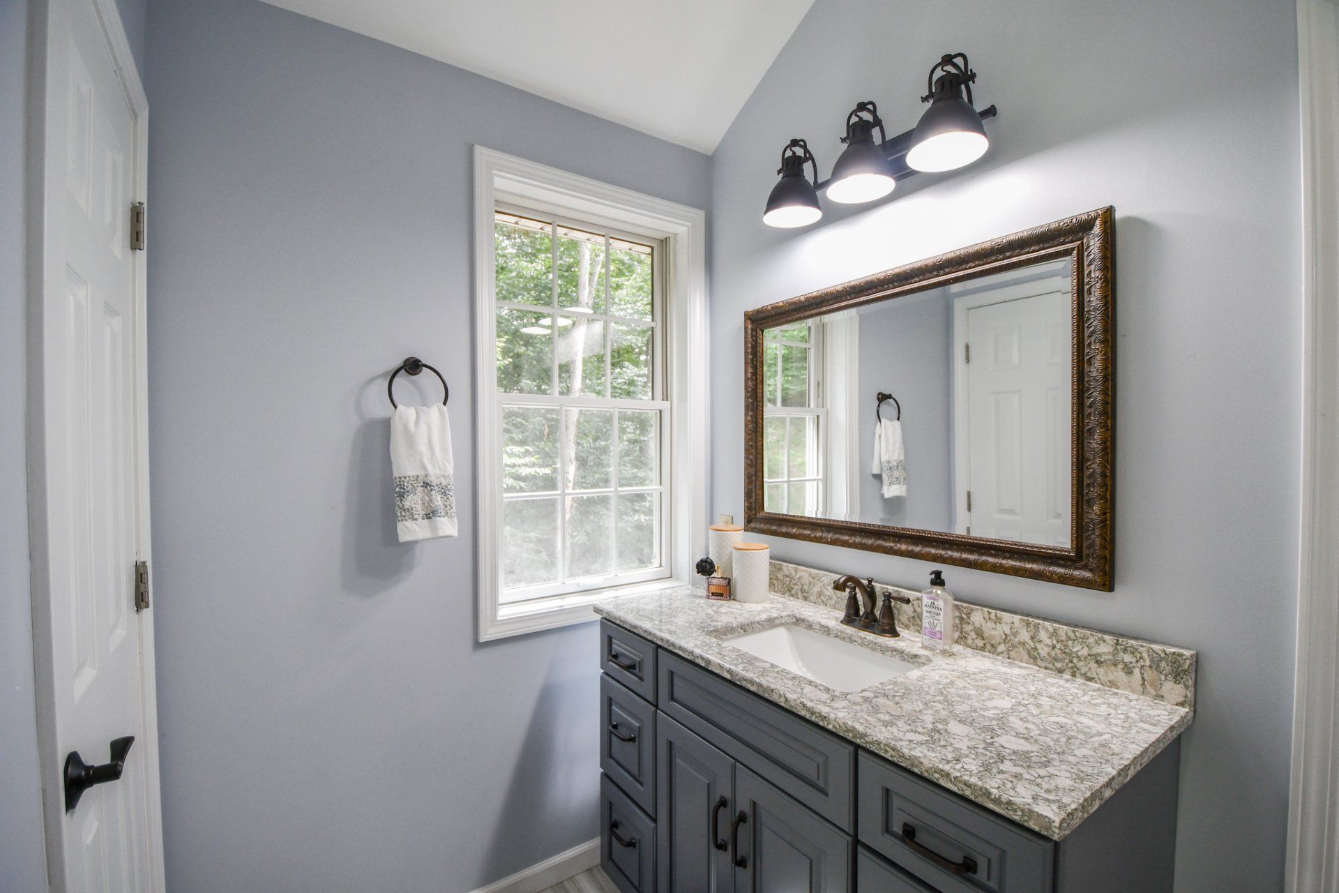 4 Mile Rd. Reno bathroom 3