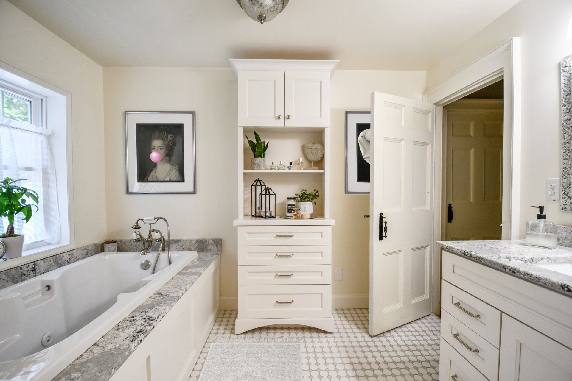 5 Mile Rd. Reno bathroom 1