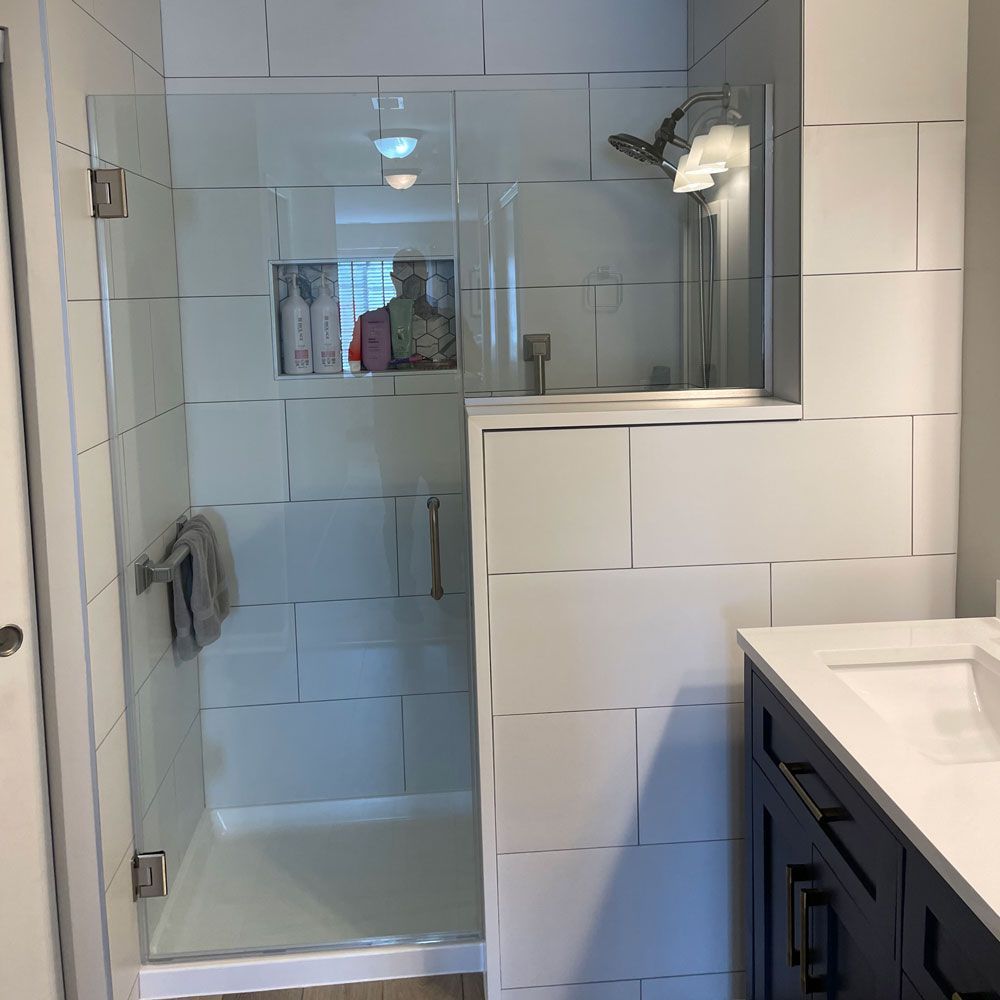 Clean Bathroom - Oswego, IL - New Bath LLC