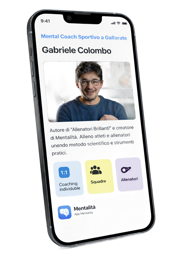 Schermo dello smartphone che mostra il profilo di un coach con foto e servizi, caratterizzato da icone blu, gialle e viola.