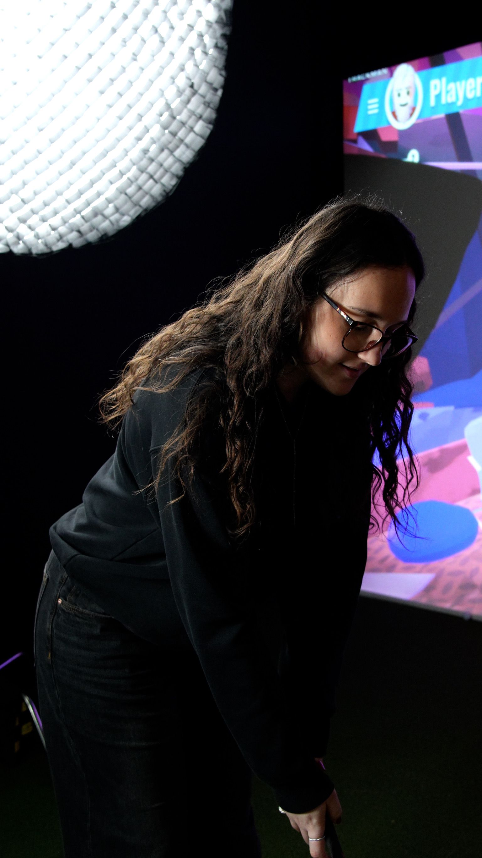 At Bloxi, we specialise in creating standout commercial spaces that bring people together and our latest project for Birdies & Bullseye at The Black Horse  in Tring is a perfect example of competitive socialising done right. This ambitious build didn’t just push the boundaries of what’s possible with a converted shipping container; it demonstrated the commercial power of smart, flexible, experience‑led design.