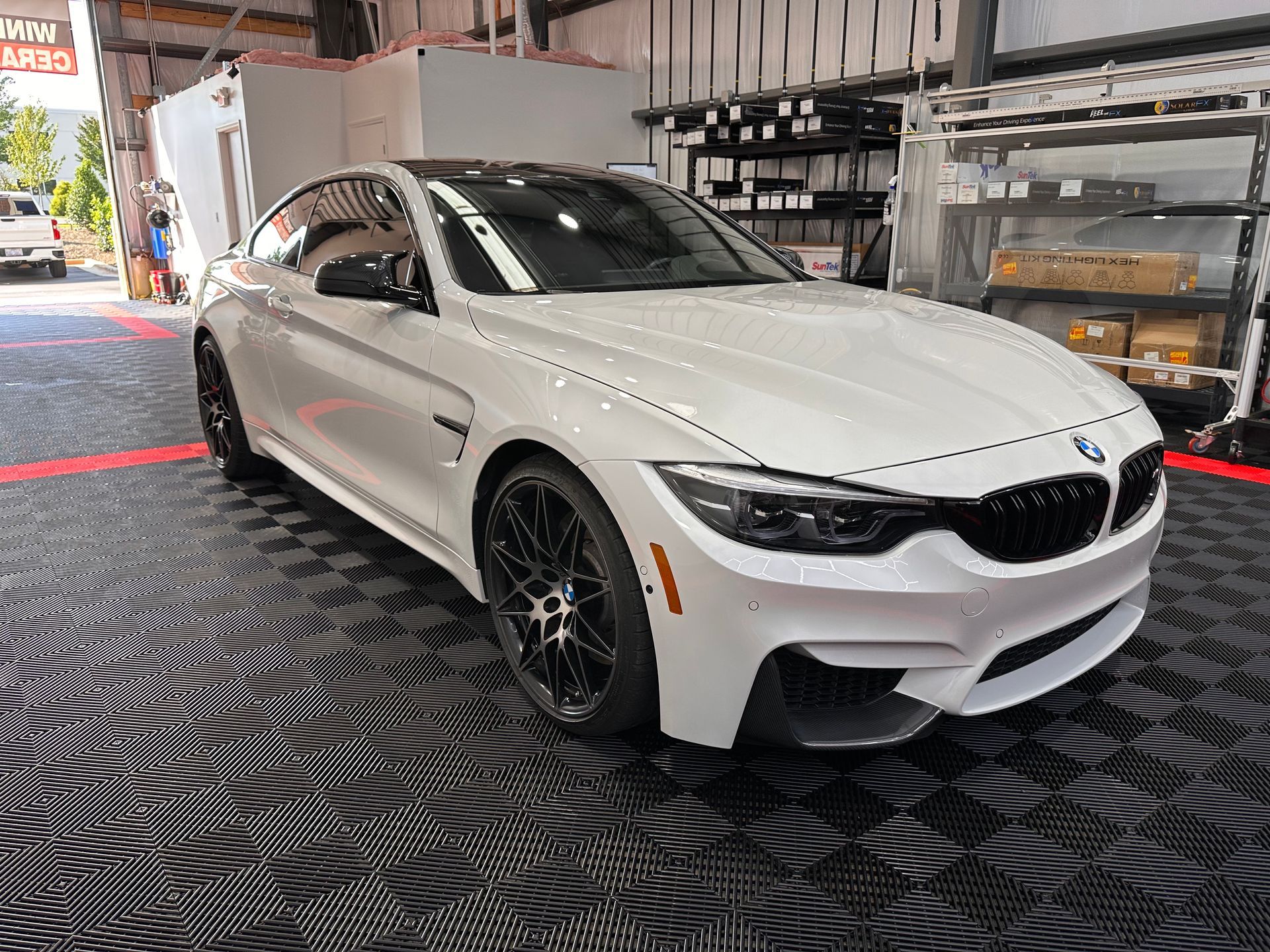 Ceramic Window Tinting Mooresville NC: Benefits, Cost & How It Works