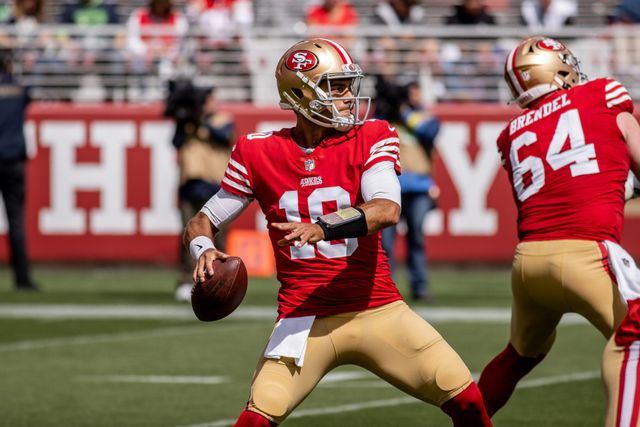 Seattle shocks Jimmy Garoppolo and San Francisco, dealing the