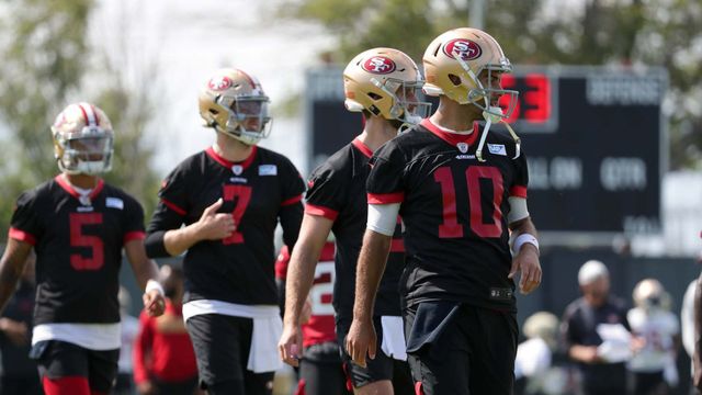 George Kittle encouraging Jimmy Garoppolo to throw his way