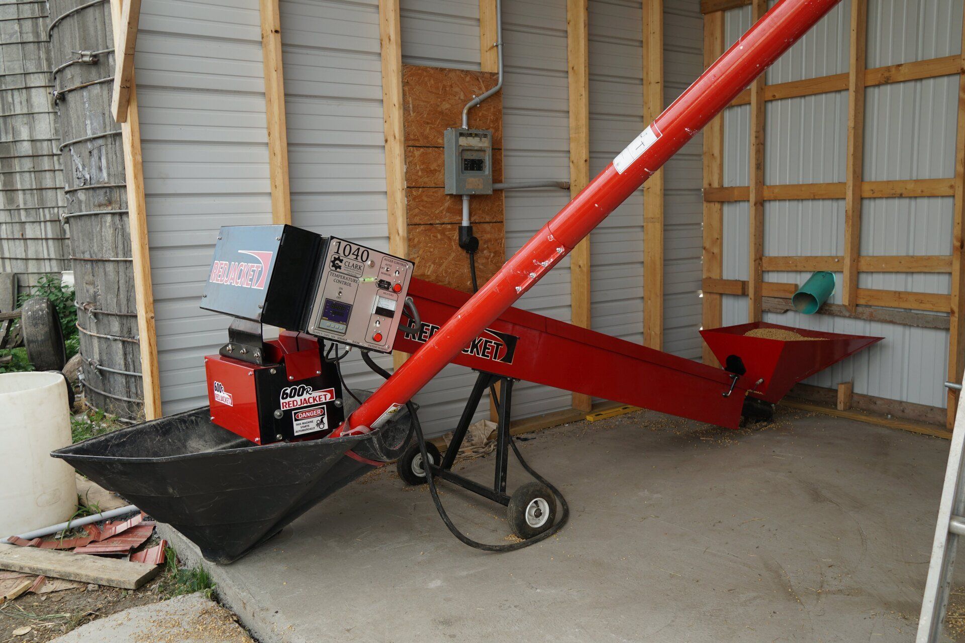 Roaster, grain roaster, soybean roaster, roasted soybeans, deer feed, roast o matic, KLM farms,  energrow, soyex, toasted grain, non-gmo feed, organic feed, livestock feed, dairy feed,