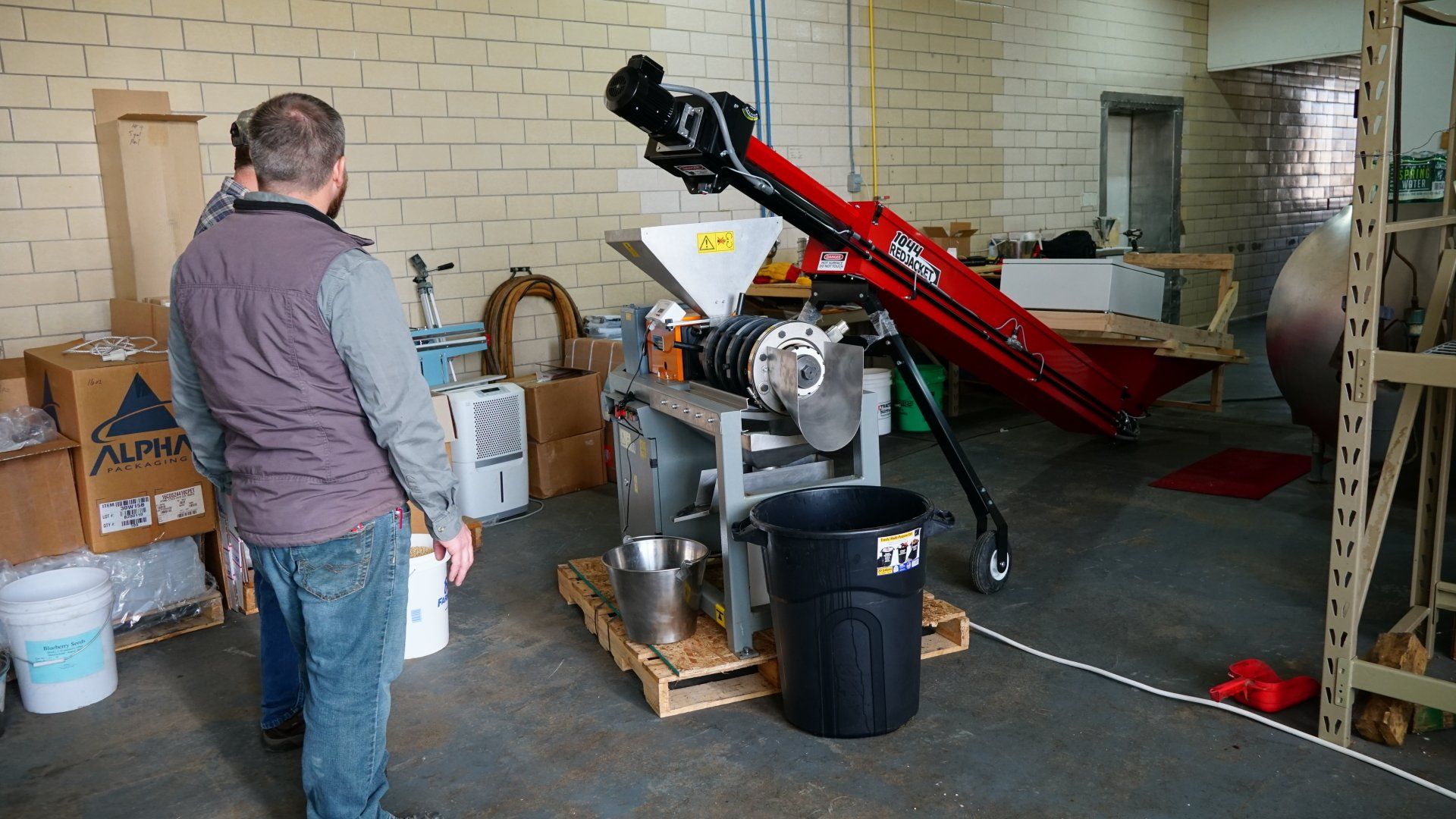 Roaster, grain roaster, soybean roaster, roasted soybeans, deer feed, roast o matic, KLM farms,  energrow, soyex, toasted grain, non-gmo feed, organic feed, livestock feed, dairy feed,