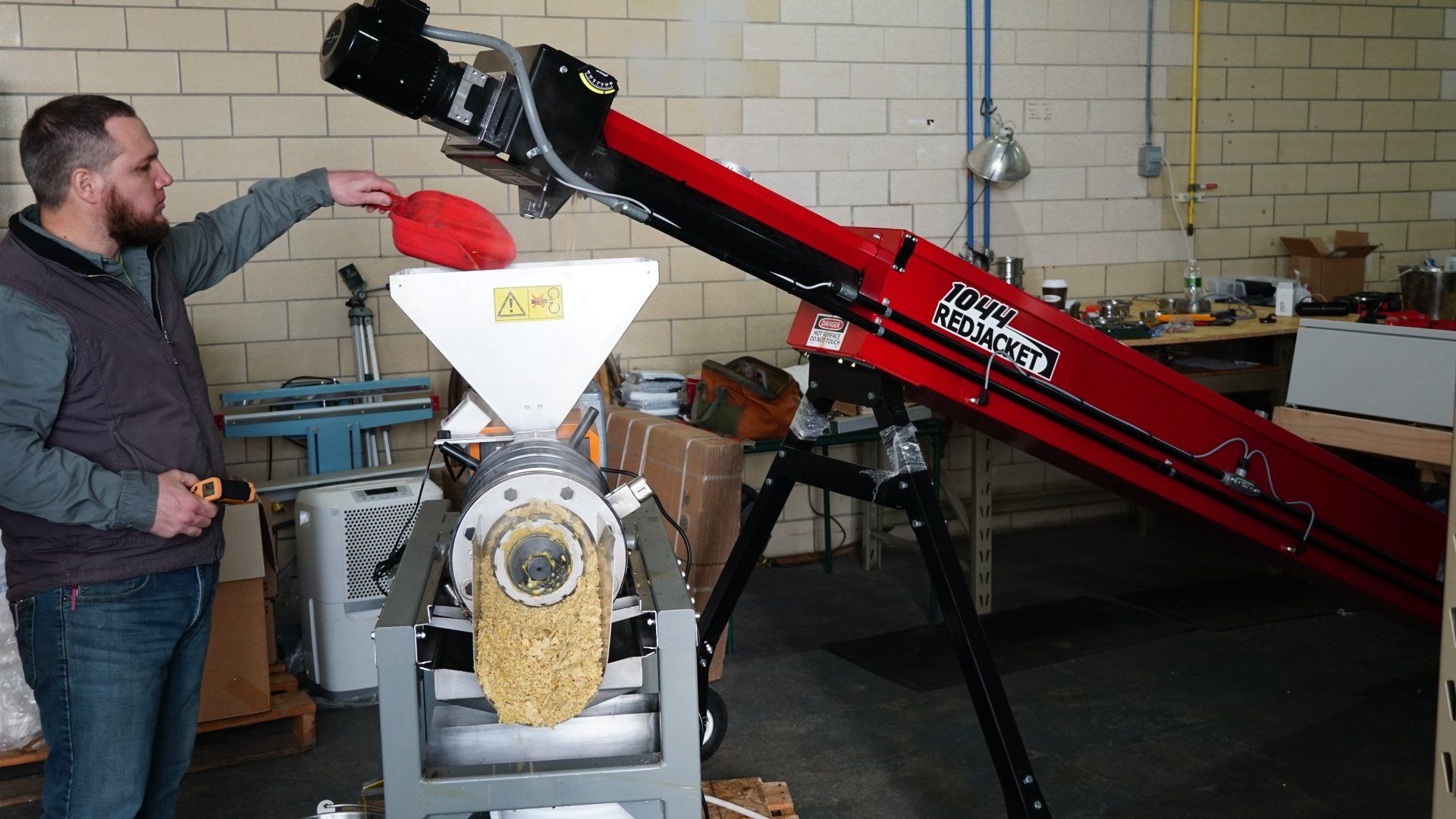 Roaster, grain roaster, soybean roaster, roasted soybeans, deer feed, roast o matic, KLM farms,  energrow, soyex, toasted grain, non-gmo feed, organic feed, livestock feed, dairy feed,