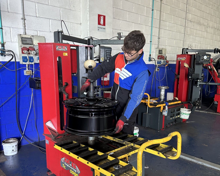 Pescetelli Gomme, Gabriele